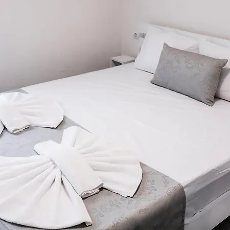 Mesey Hotel *