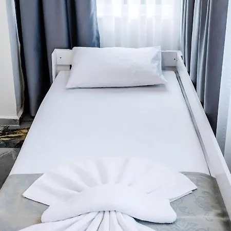 Mesey Hotel *